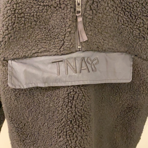 Aritzia TNA Black Teddy Quarter Zip Hoodie M - Picture 2 of 6